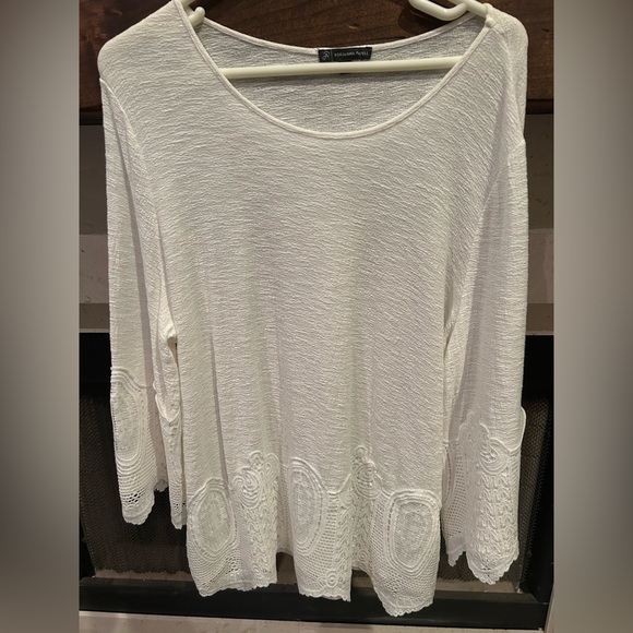 Adrianna Papell Tops - Adrianna Papell White Long Sleeve Top